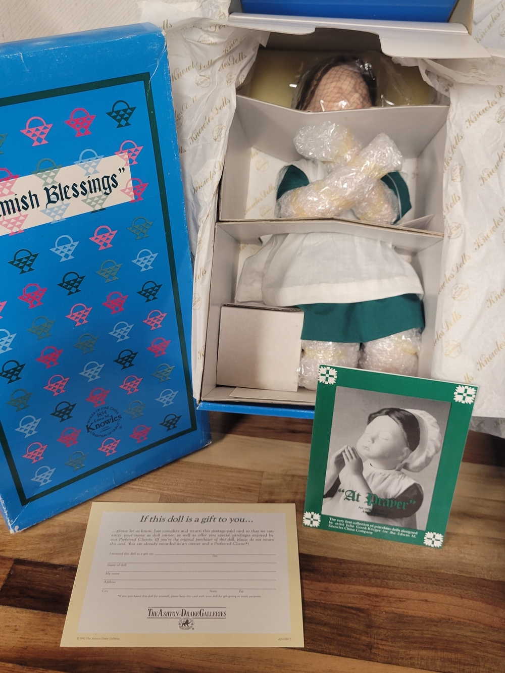 'Amish Blessings' Green & White Collectible Doll
